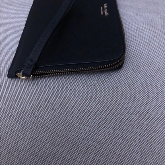 Kate Spade Black Wristlet! - Picture 5 of 5